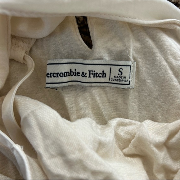 Abercrombie & Fitch Cream Sleeveless Top - Picture 2 of 3